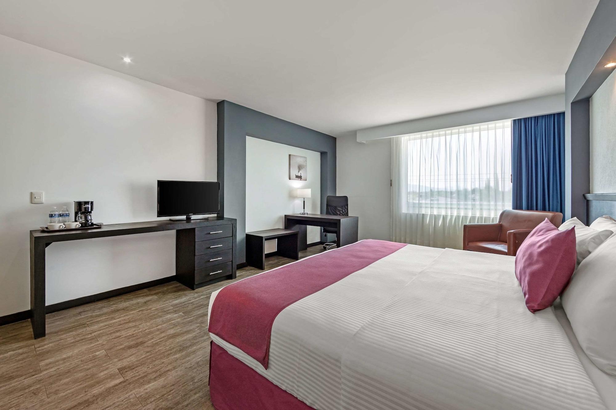 Comfort Inn Morelia Exteriör bild