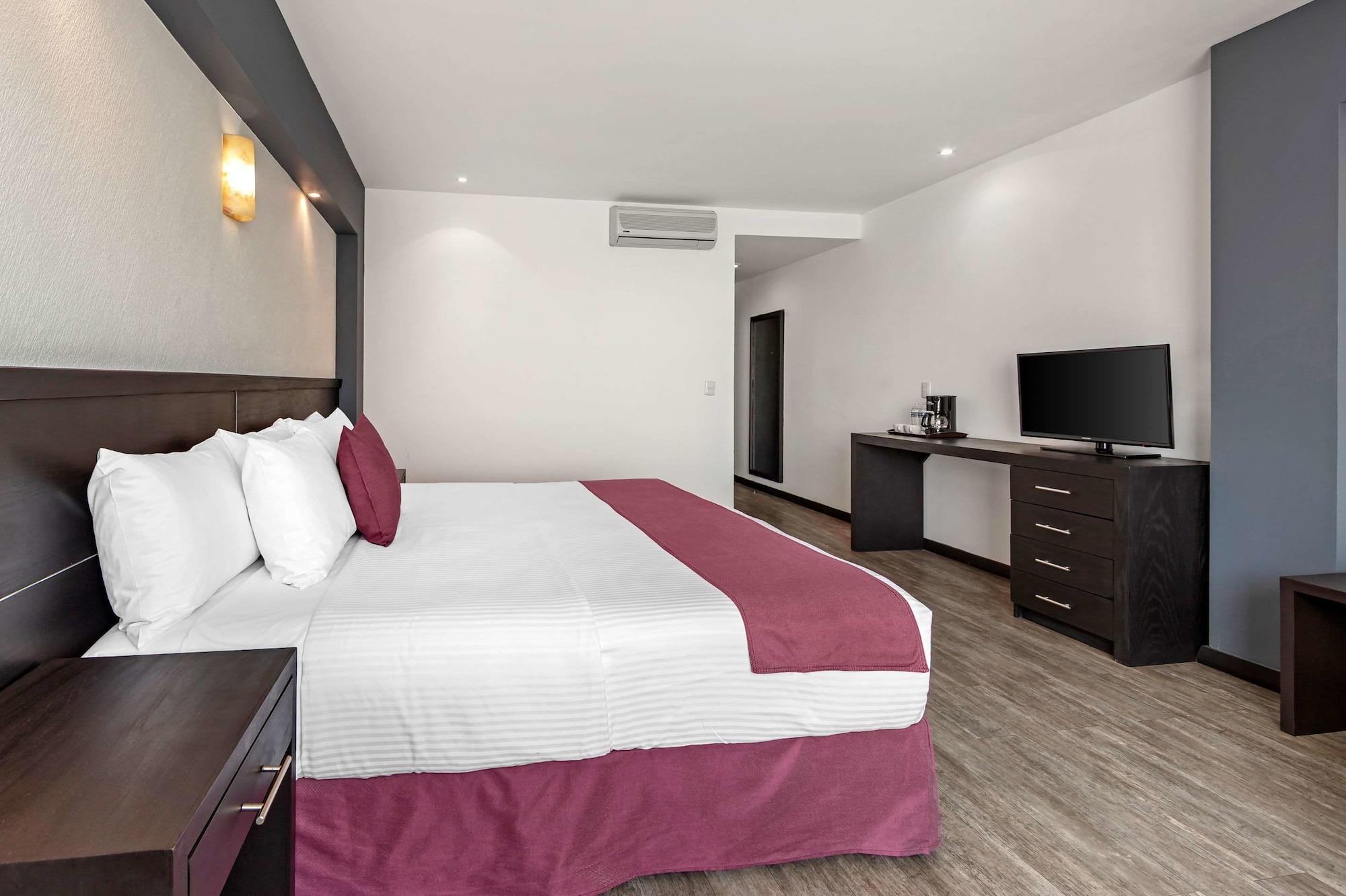 Comfort Inn Morelia Exteriör bild